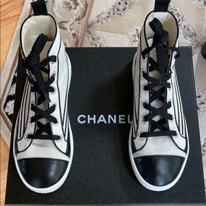 Chanel Sneaker